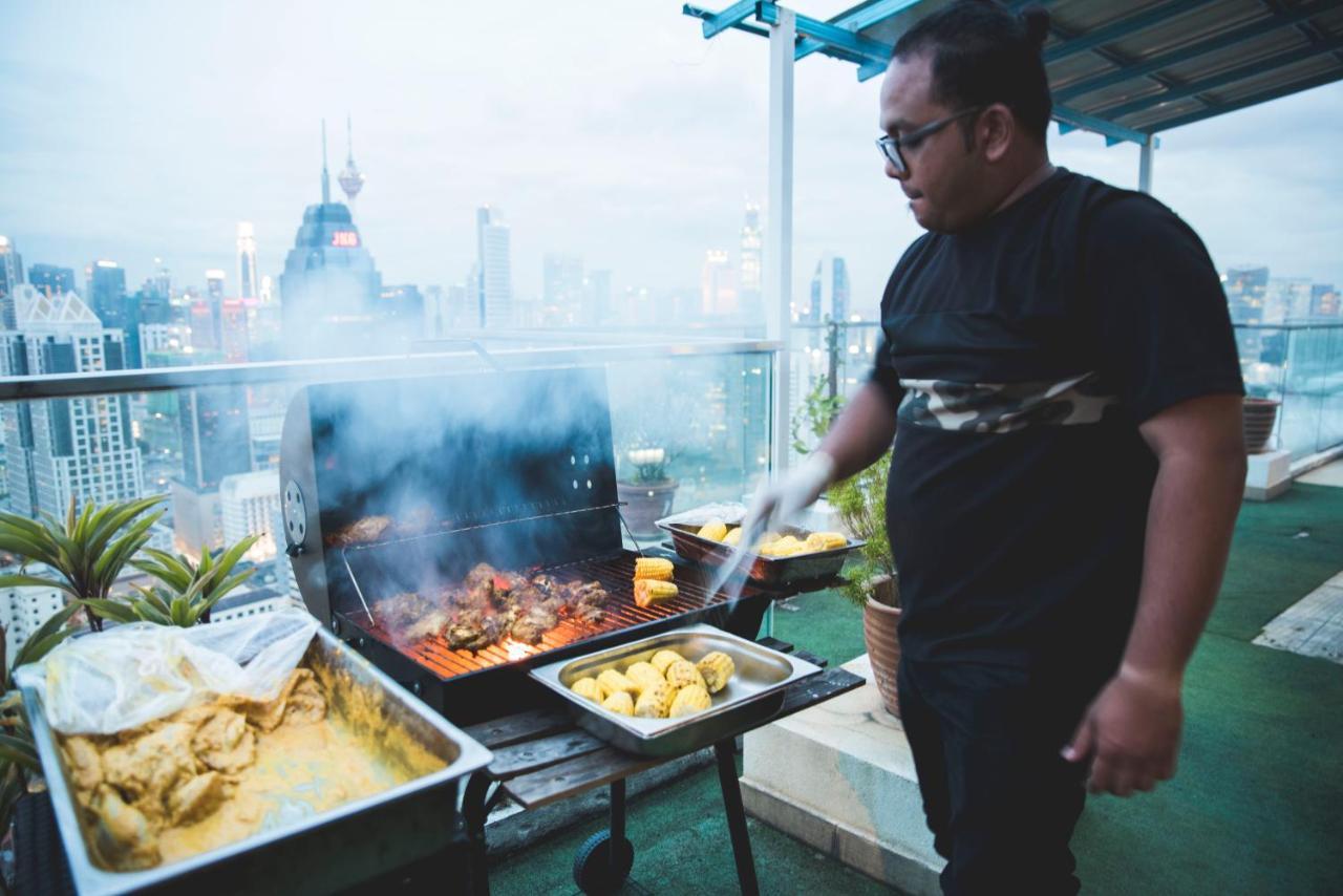 Penthouse On 34 - The Highest Unit And Best Views In Regalia & Private Rooftop Terrace Kuala Lumpur Bagian luar foto