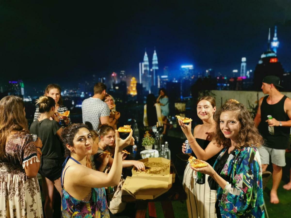 Penthouse On 34 - The Highest Unit And Best Views In Regalia & Private Rooftop Terrace Kuala Lumpur Bagian luar foto