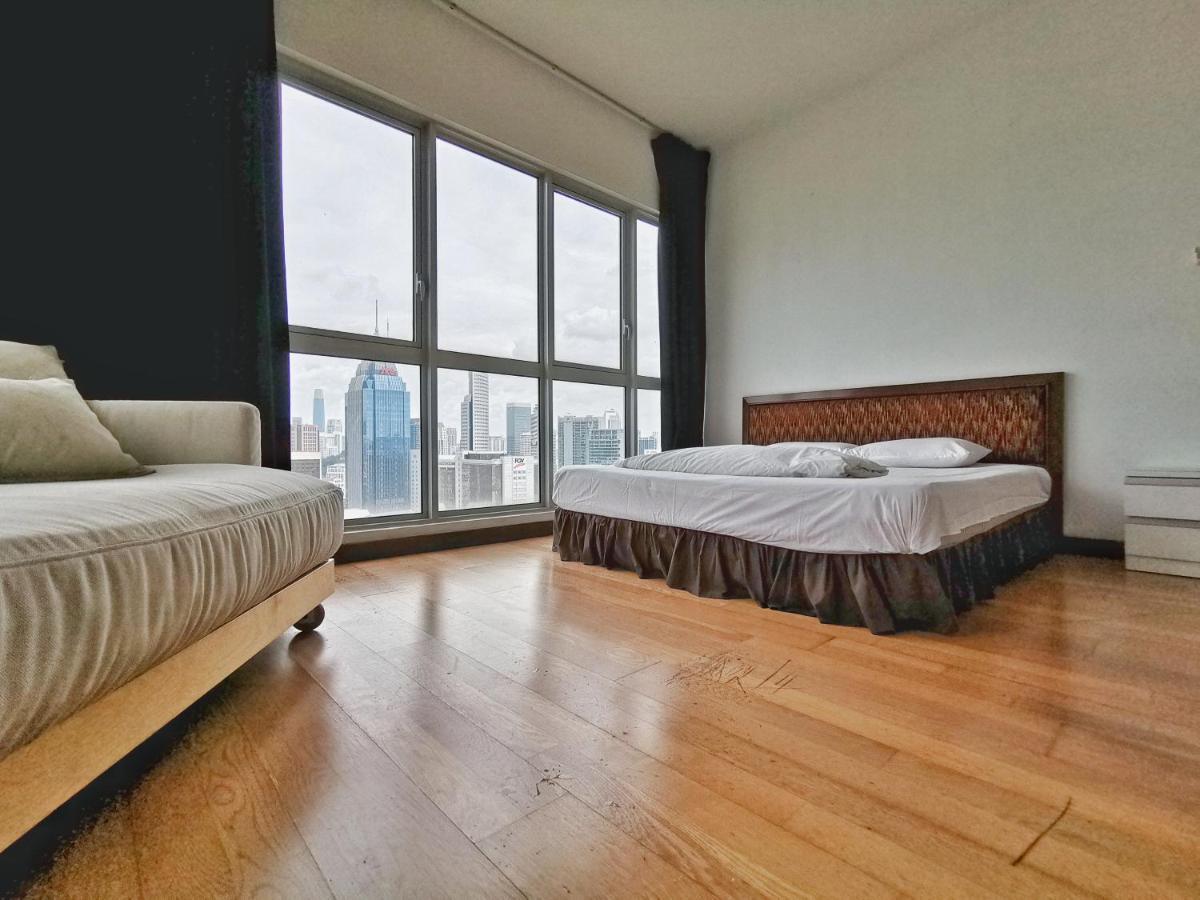 Penthouse On 34 - The Highest Unit And Best Views In Regalia & Private Rooftop Terrace Kuala Lumpur Bagian luar foto